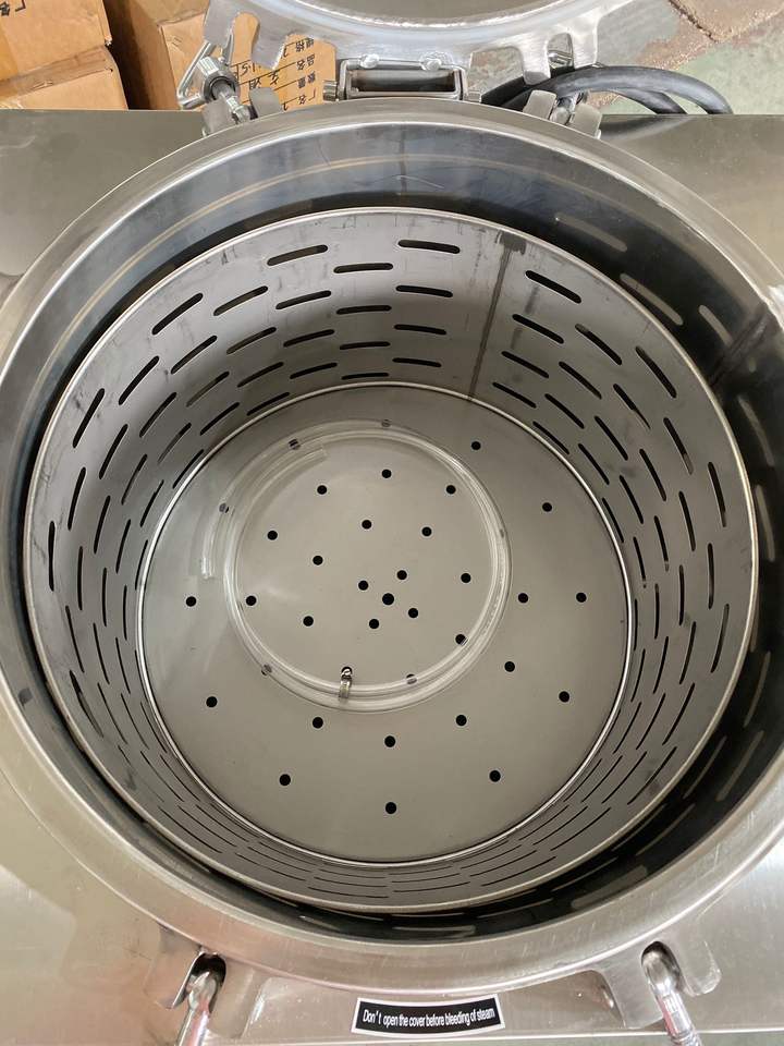 Vertical High Pressure Steam Sterilizer