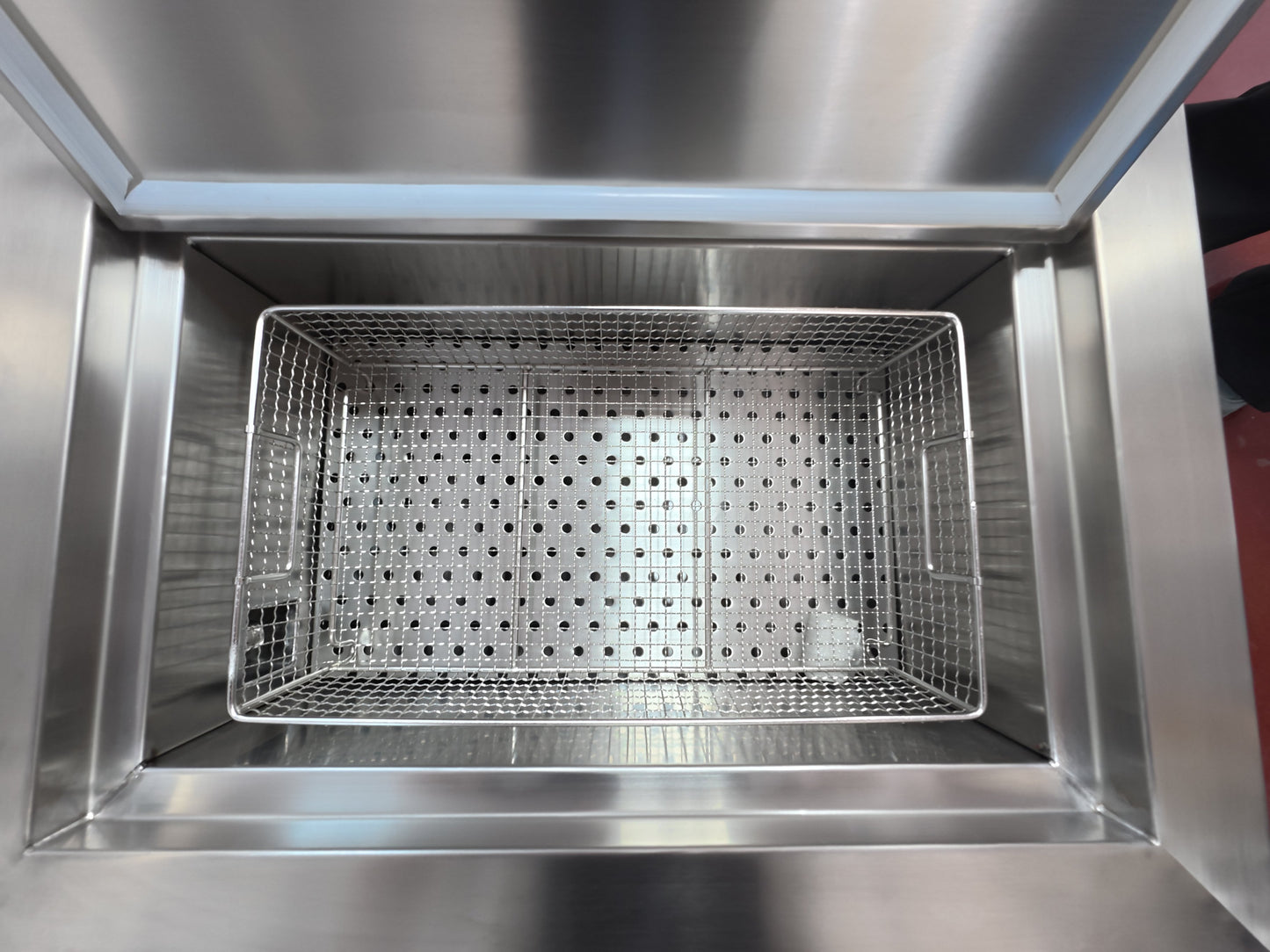 Medical Numerical Control Boiling Disinfector – Compact & Efficient Boiling Sterilizer for Clinics & Labs
