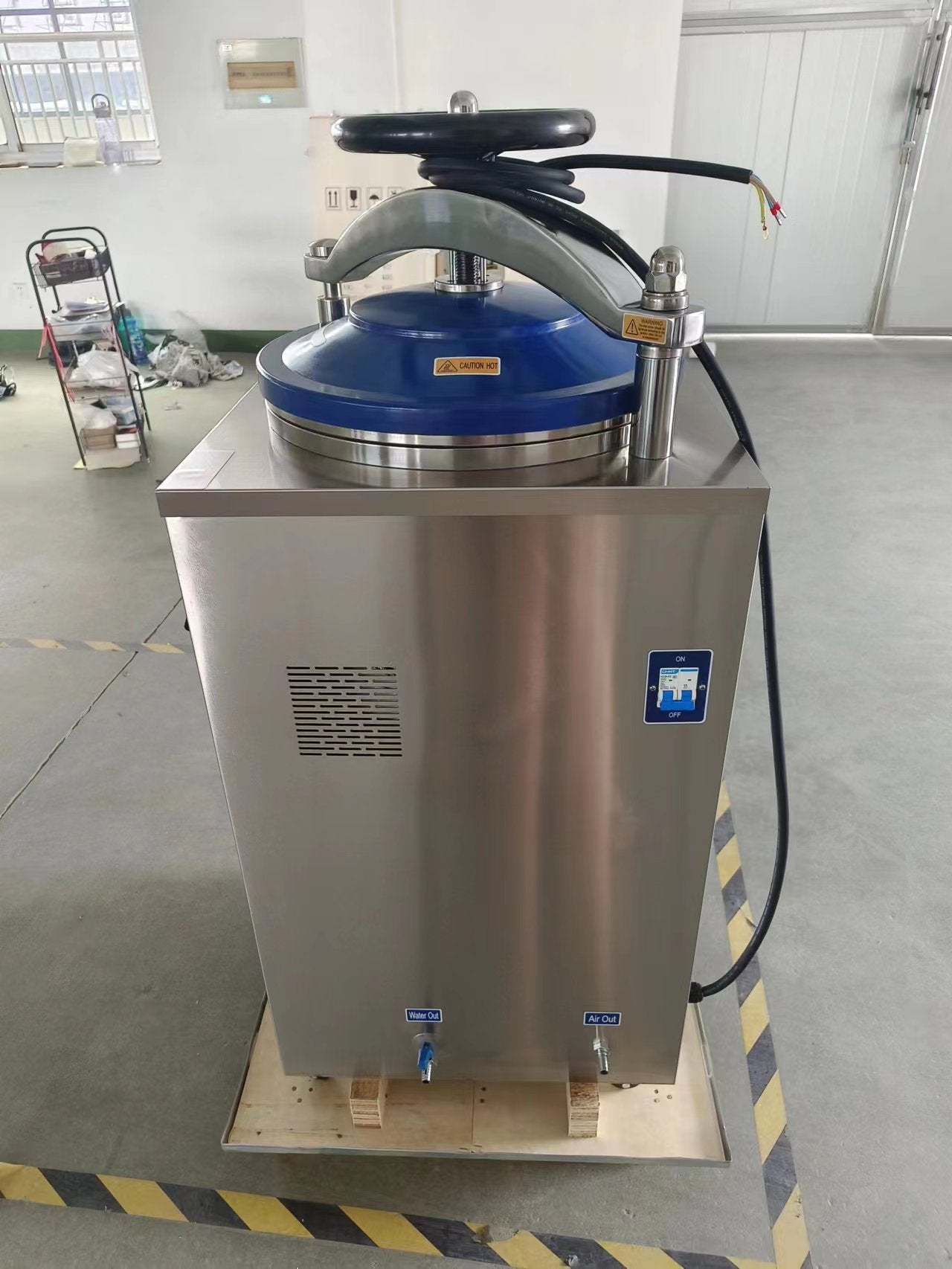 VA-SL displayed automatic vertical autoclave