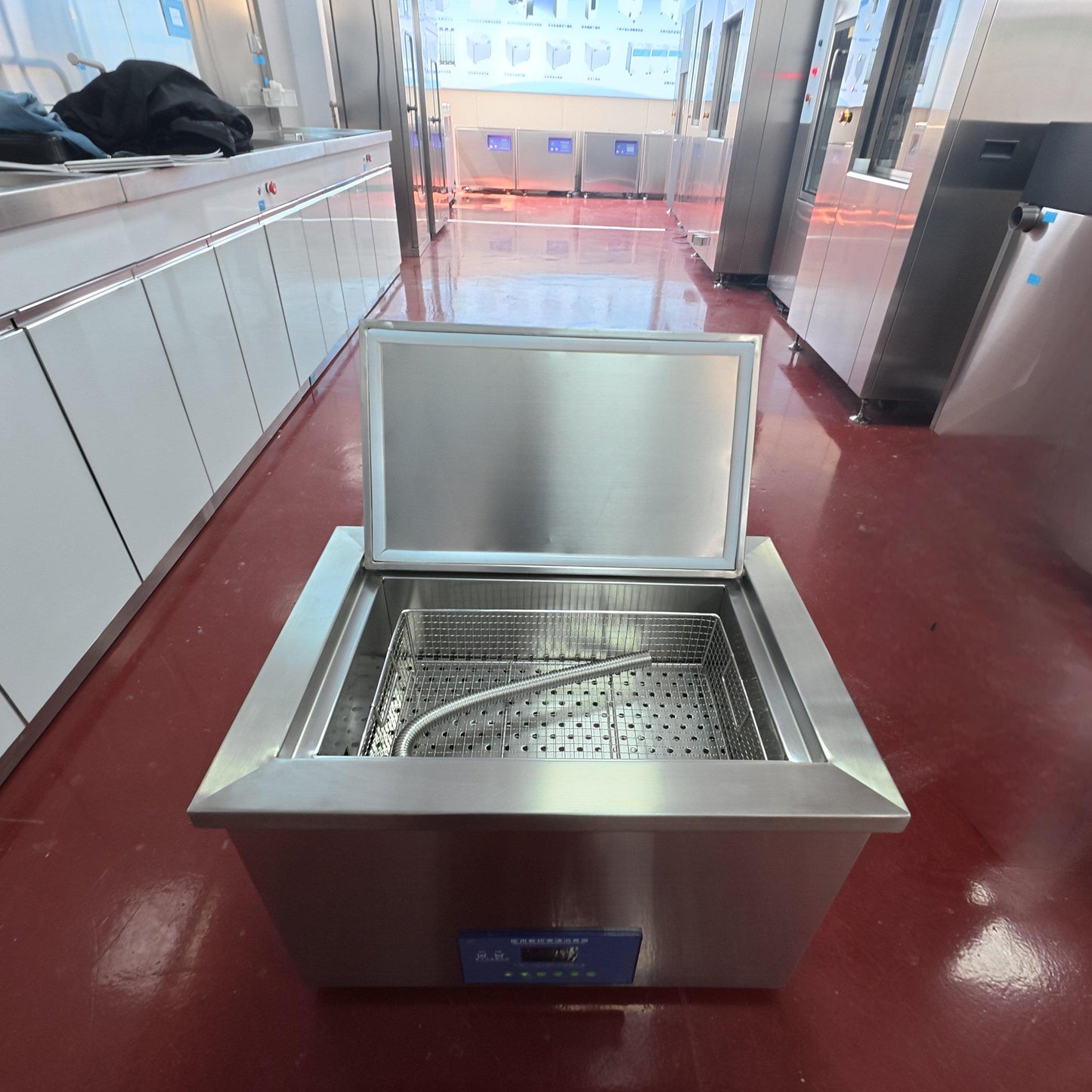 Medical Numerical Control Boiling Disinfector – Compact & Efficient Boiling Sterilizer for Clinics & Labs