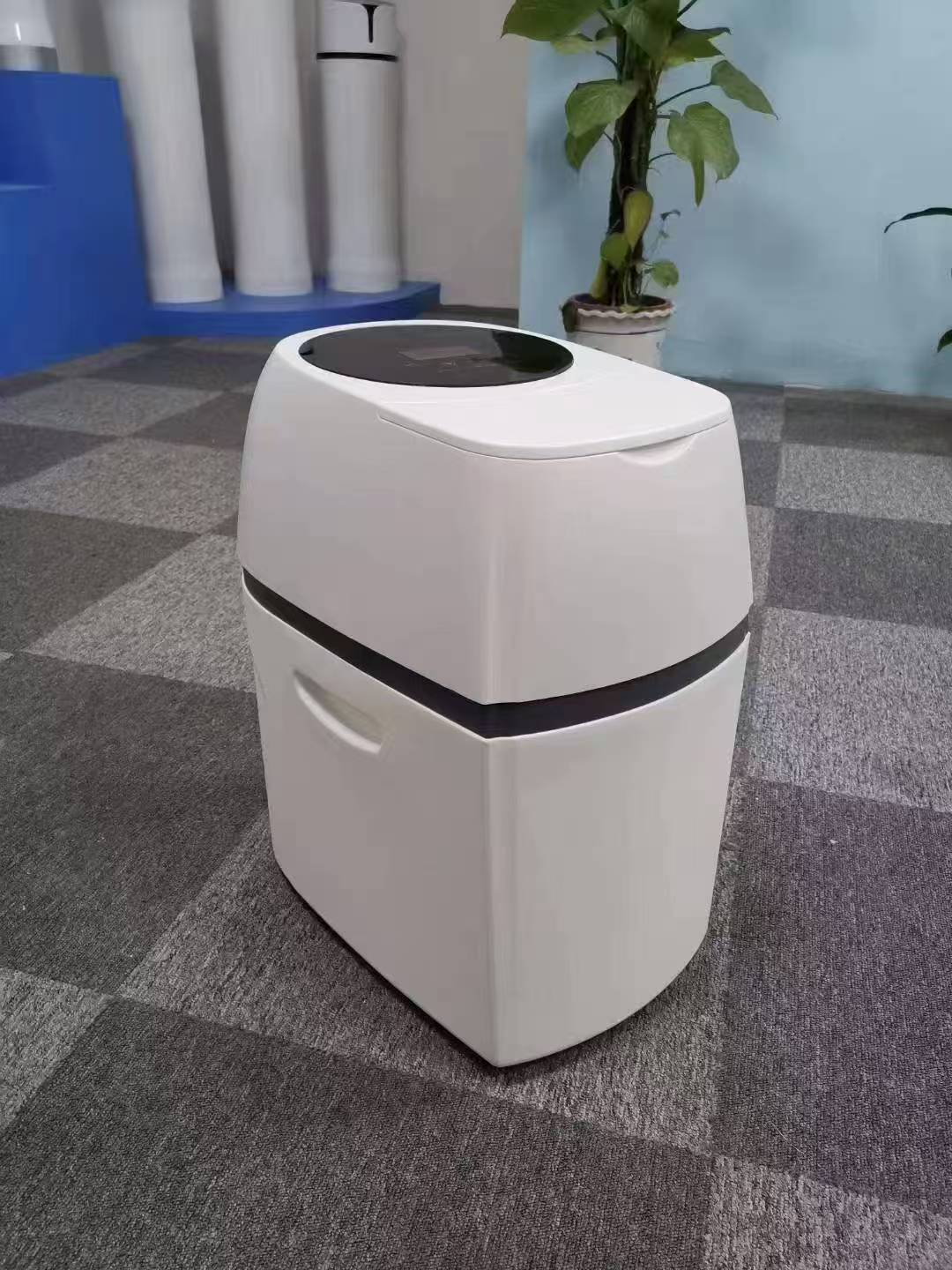 Precise Softening Effect Automatic Eco-Friendly Design Water Softener System