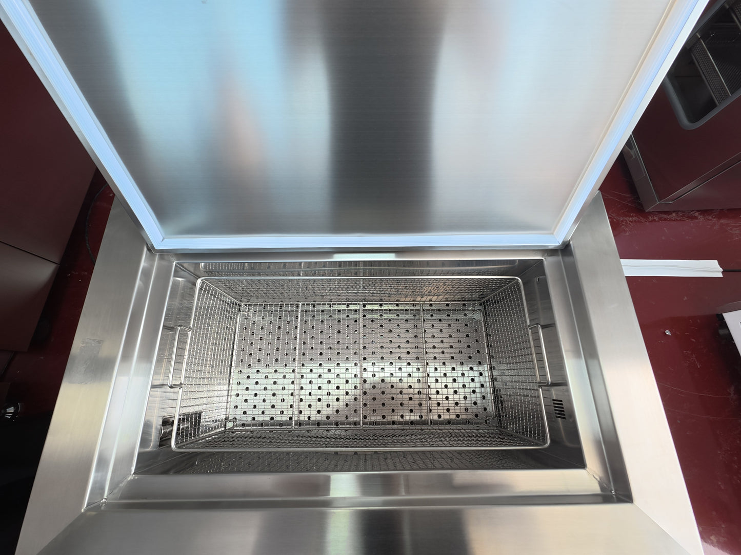 High-Capacity Medical Boiling Disinfector – For CSSDs and Operating Theaters