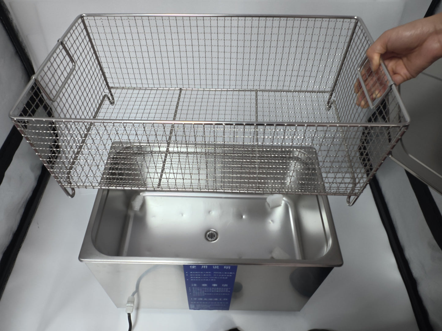 Compact Desktop Ultrasonic Washer – Precision Cleaning for Clinics & Labs