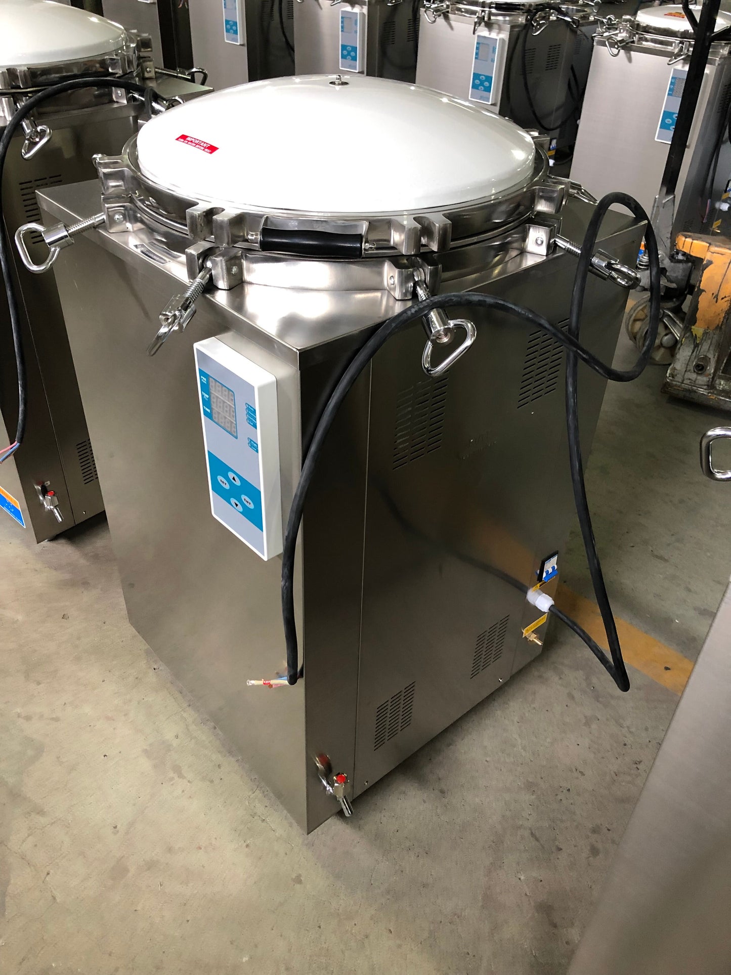 Vertical Autoclave Pressure Steam Sterilizer Top Loading VA-FD