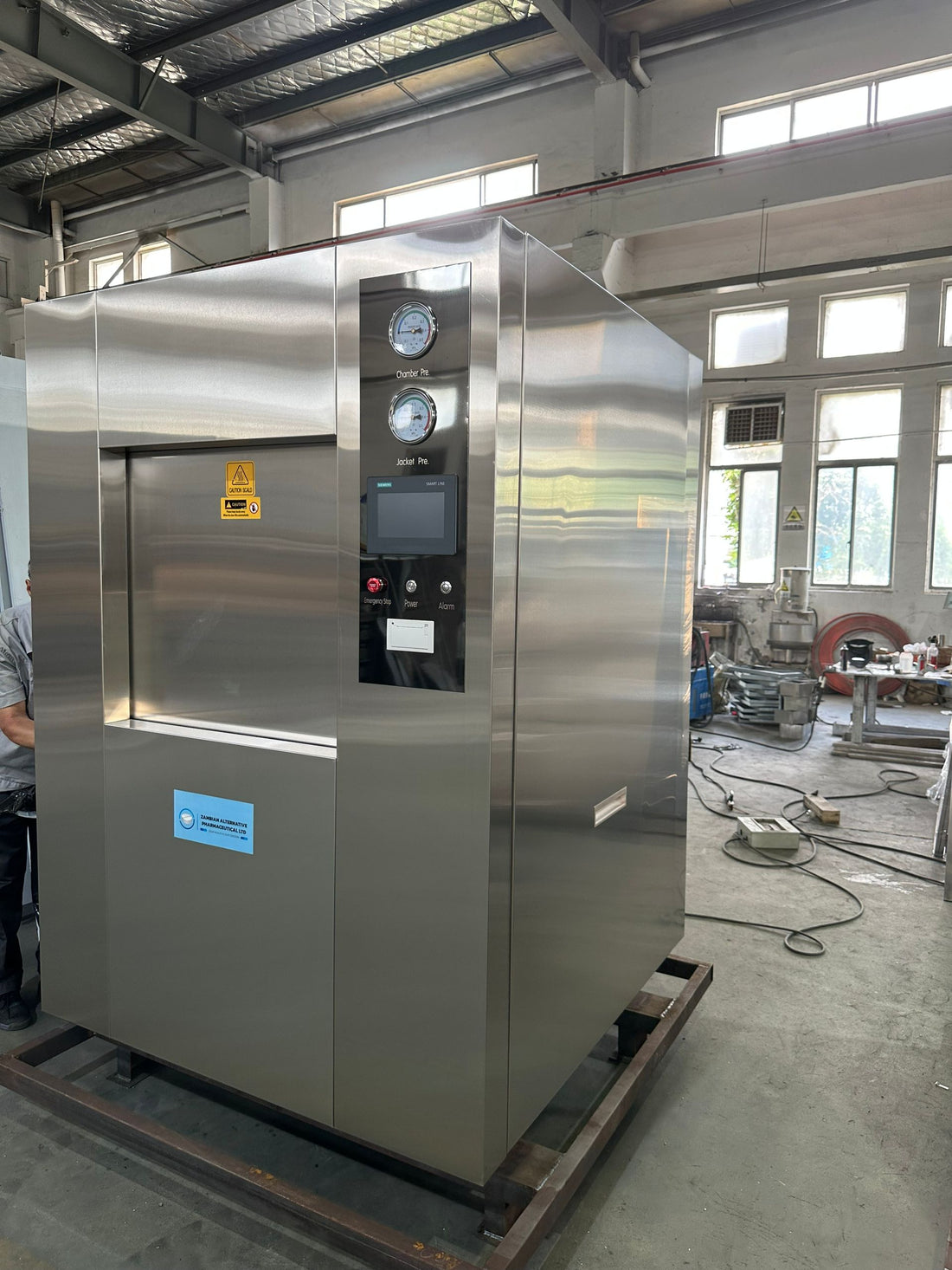 Deliverd order to Zambia customer OEM logo for 360L single sliding door pulse vaccume autoclave