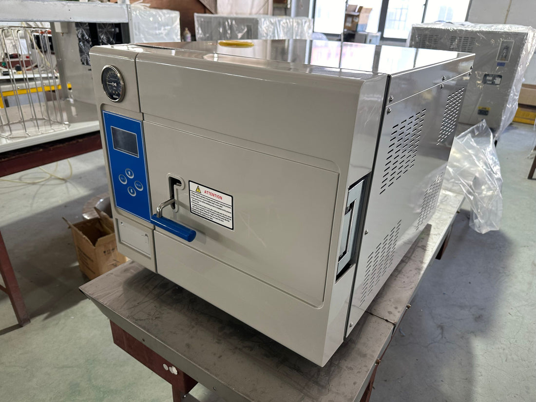 Delivered order to Algeria 7sets table top pulse vacuum autoclave