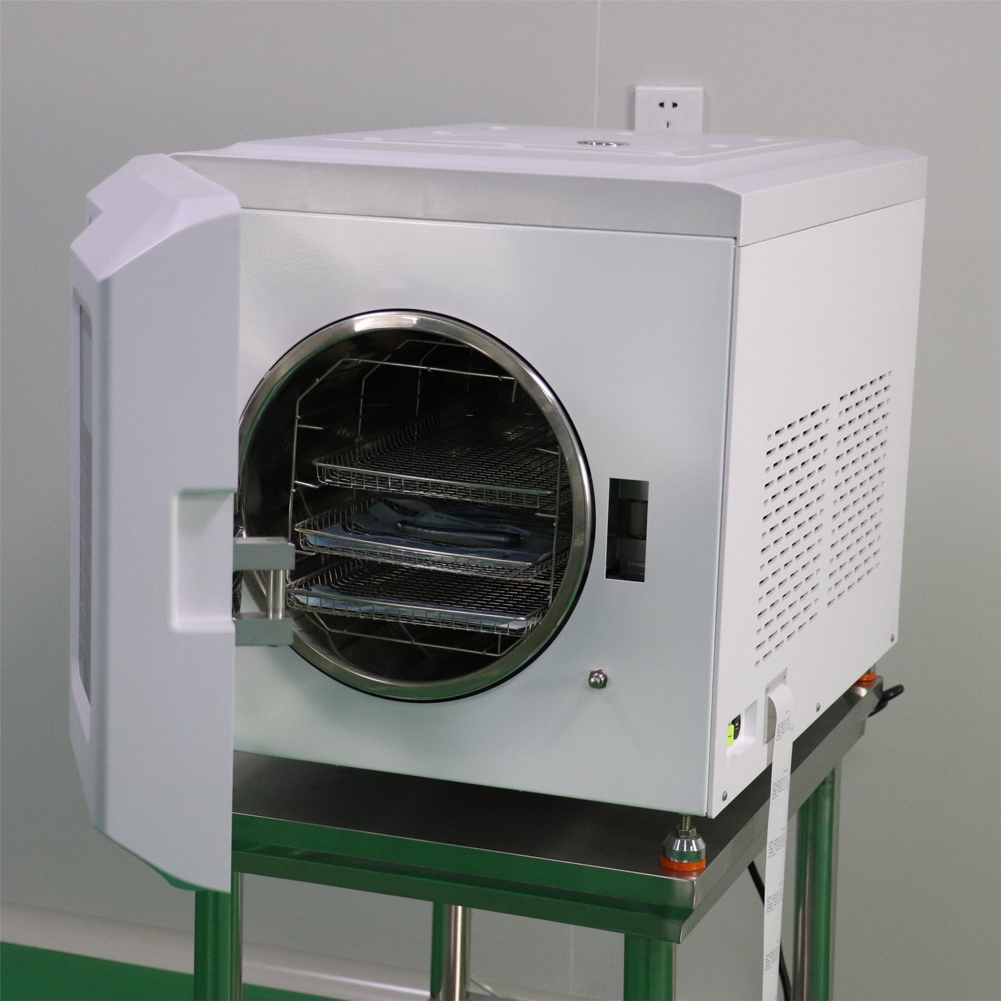 SD-Y45 45L B-Class Desktop Steam Sterilizer | Pre-Vacuum Autoclave for Dental & Medical Use